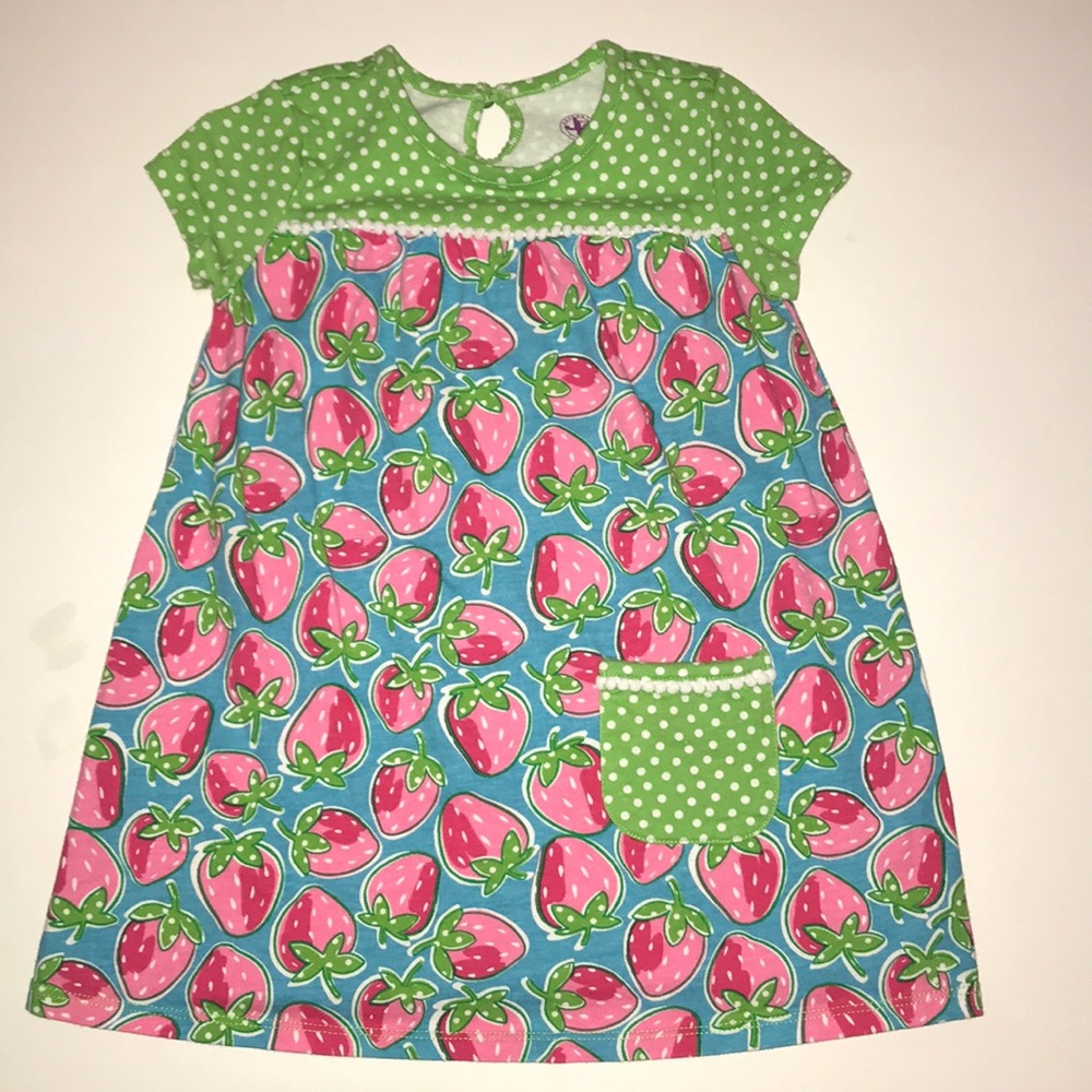 Cute strawberry dress! 🍓